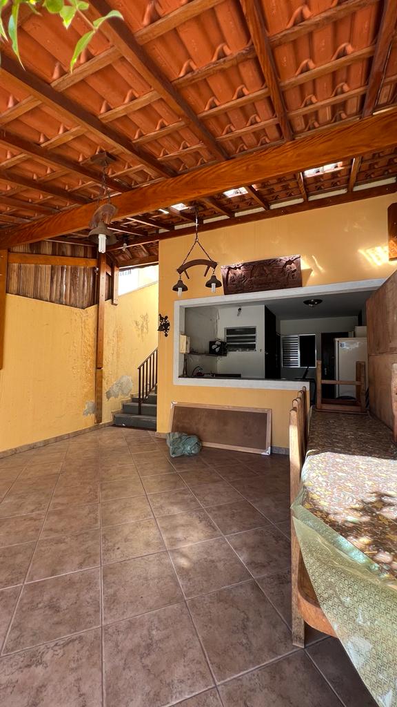 foto do anúncio Casa com quintal grande 