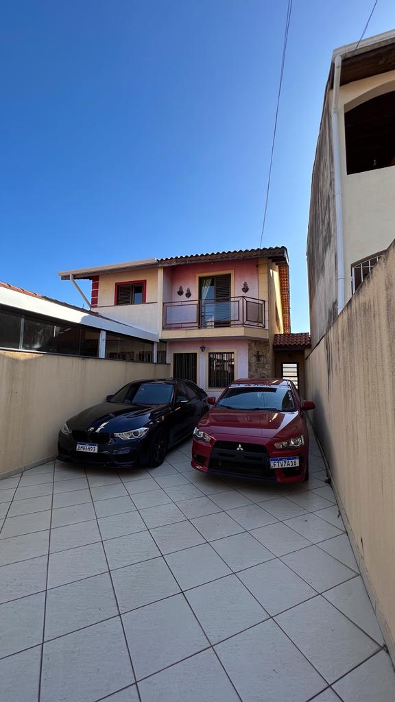 foto do anúncio Casa com quintal grande 