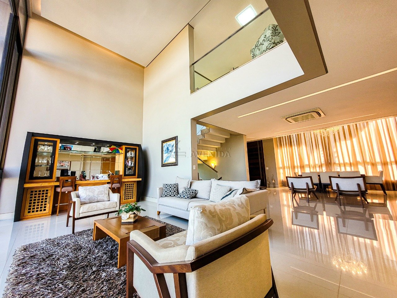 foto do anúncio Casa de Alto Padrão com Vista para o Lago à Venda no Condomínio Royal Park – Londrina/PR  (12713)