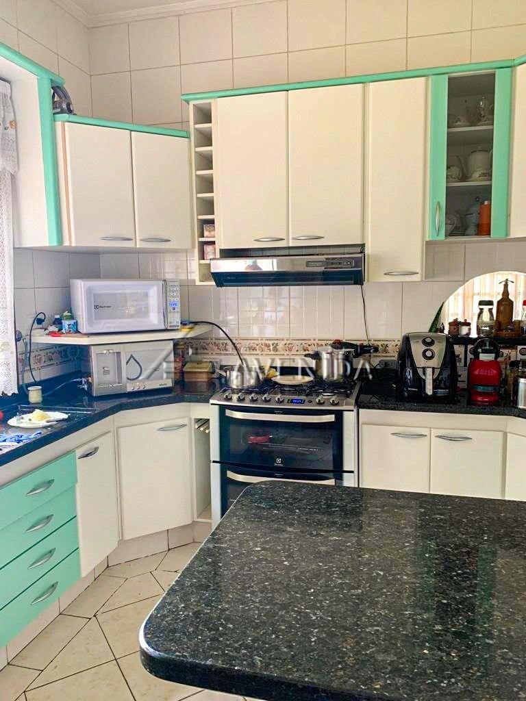 foto do anúncio Casa com 6 Quartos em Terreno de 1.093 m² à Venda no Jardim Coliseu – Londrina/PR  (11963)