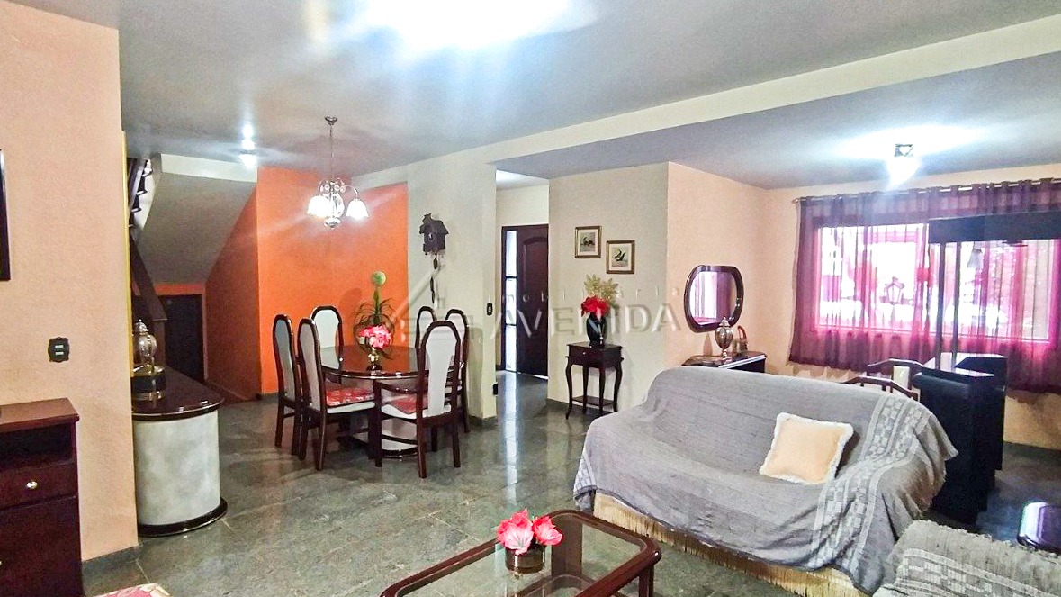 foto do anúncio Casa com 3 Suítes, Piscina e Área Gourmet à Venda no Bairro Lago Parque – Londrina/PR (11257)