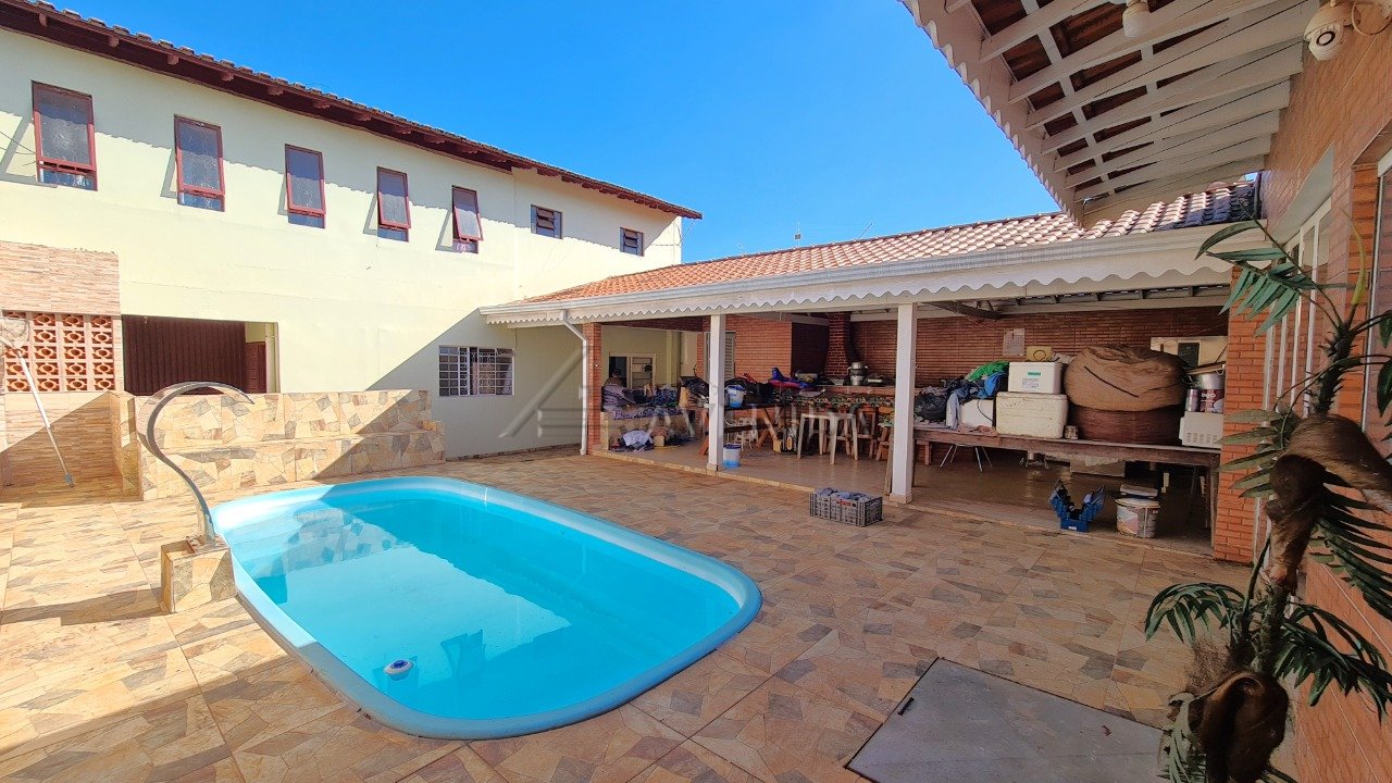 foto do anúncio Sobrado com 4 Dormitórios (2 Suítes) e Área de Lazer Completa à Venda no Jardim Califórnia – Londrina/PR (11578)