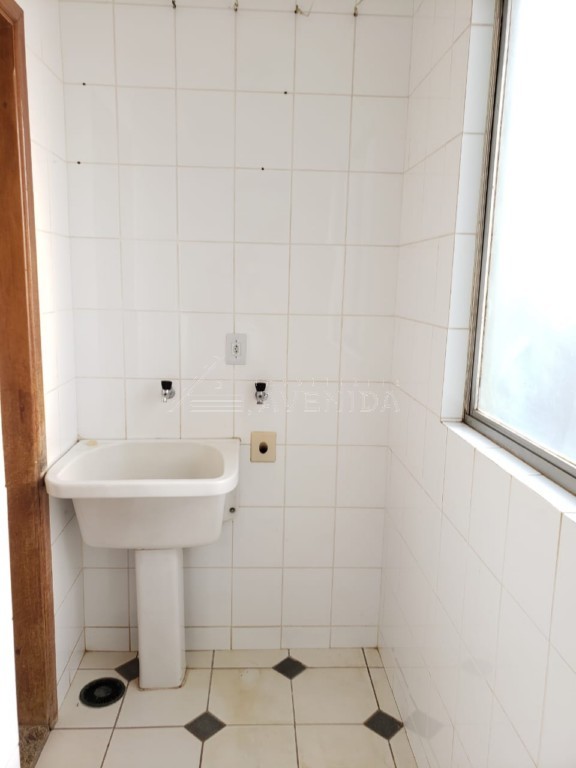 foto do anúncio Apartamento com 3 quartos para venda na Vila Siam em Londrina. (1030)