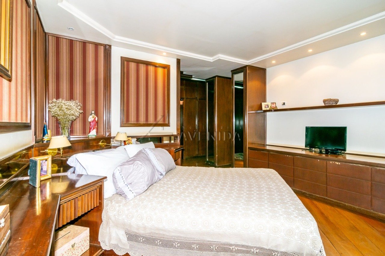 foto do anúncio Casa à Beira do Lago com 4 Quartos – 1.300m² no Jardim do Lago, Londrina (Ref. 11884)