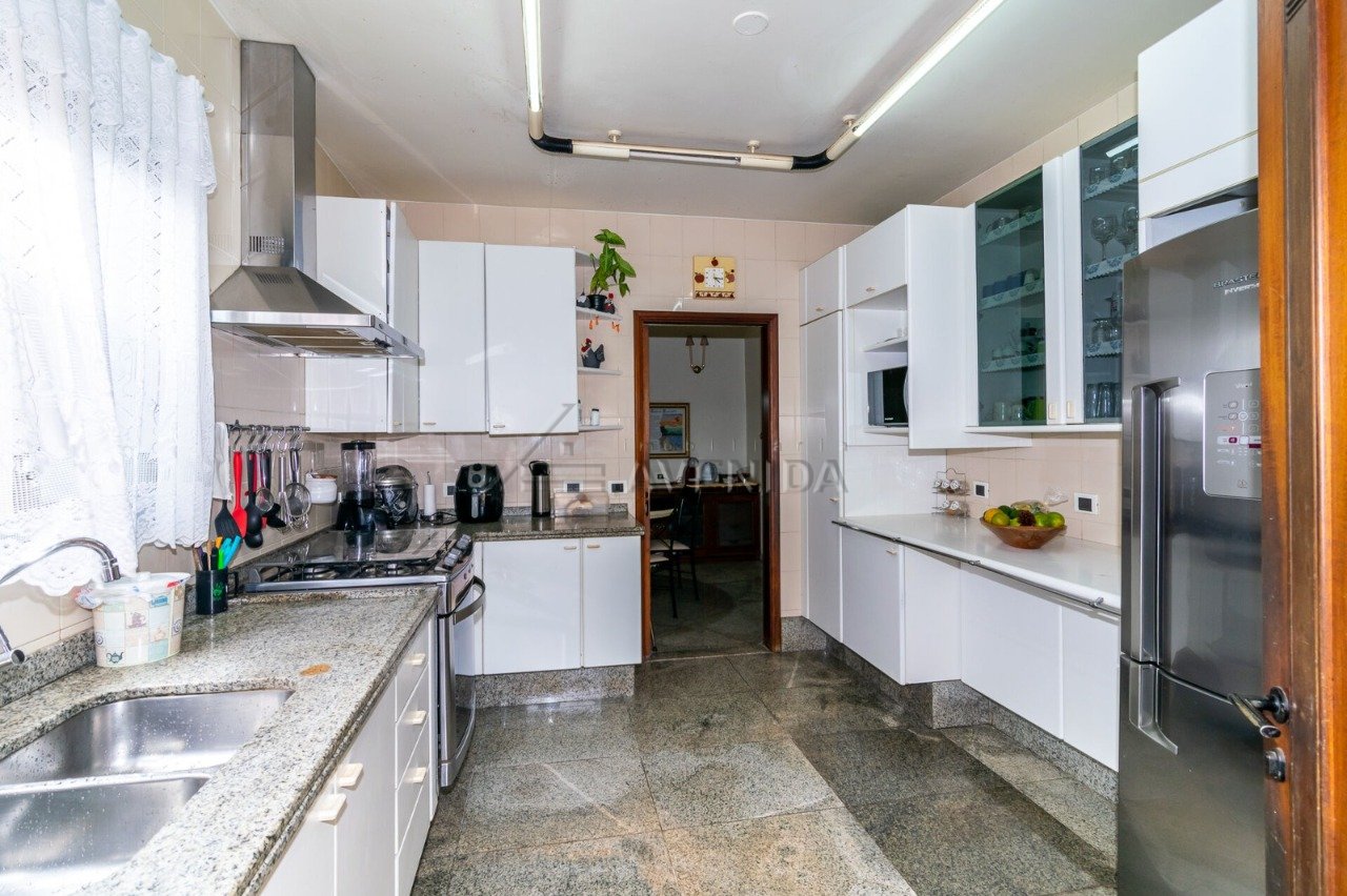 foto do anúncio Casa à Beira do Lago com 4 Quartos – 1.300m² no Jardim do Lago, Londrina (Ref. 11884)