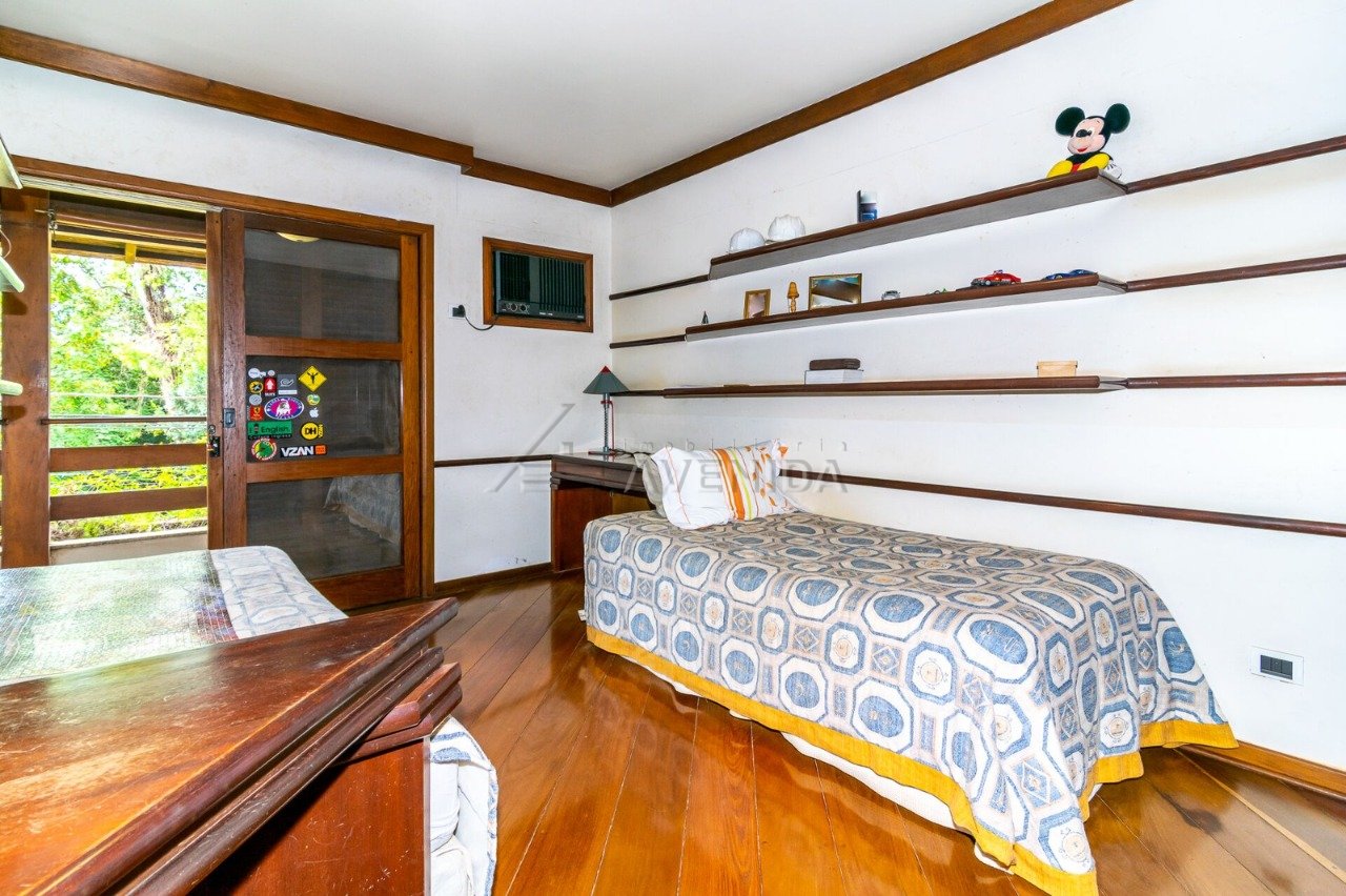 foto do anúncio Casa à Beira do Lago com 4 Quartos – 1.300m² no Jardim do Lago, Londrina (Ref. 11884)