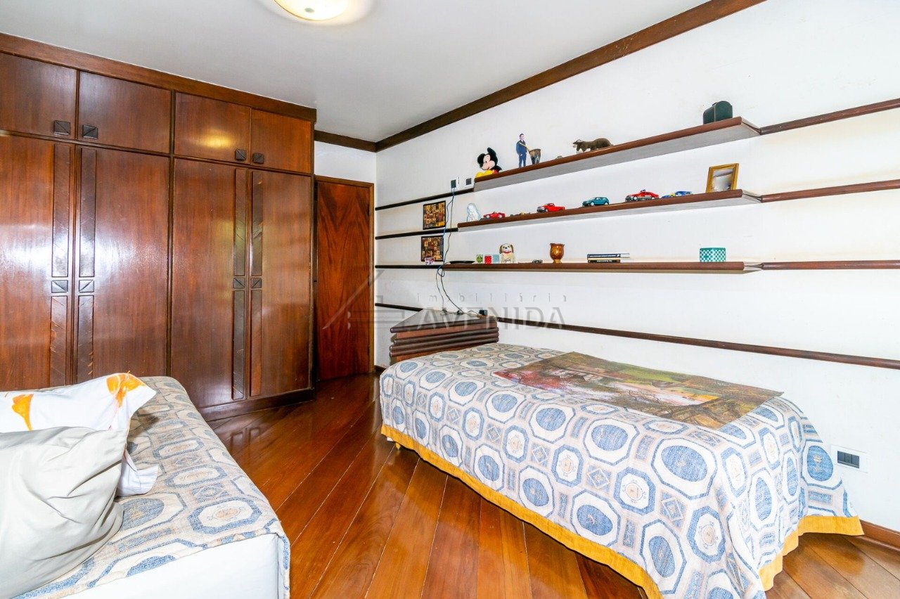 foto do anúncio Casa à Beira do Lago com 4 Quartos – 1.300m² no Jardim do Lago, Londrina (Ref. 11884)