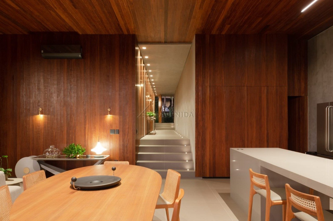 foto do anúncio Casa de Alto Padrão à Venda no Condomínio Royal Forest – Londrina (Ref. 12819)