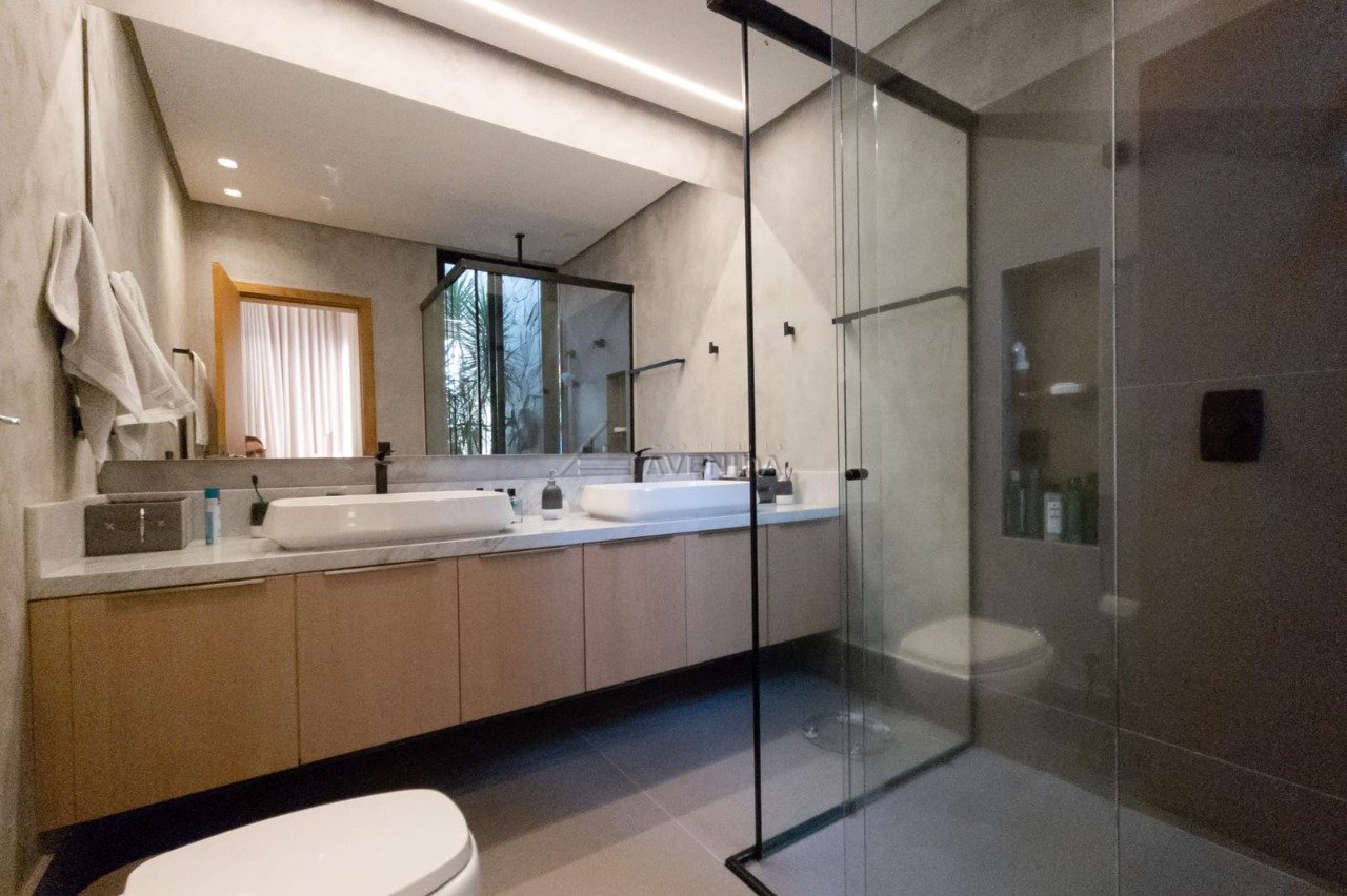 foto do anúncio Casa de Alto Padrão à Venda no Condomínio Royal Forest – Londrina (Ref. 12819)