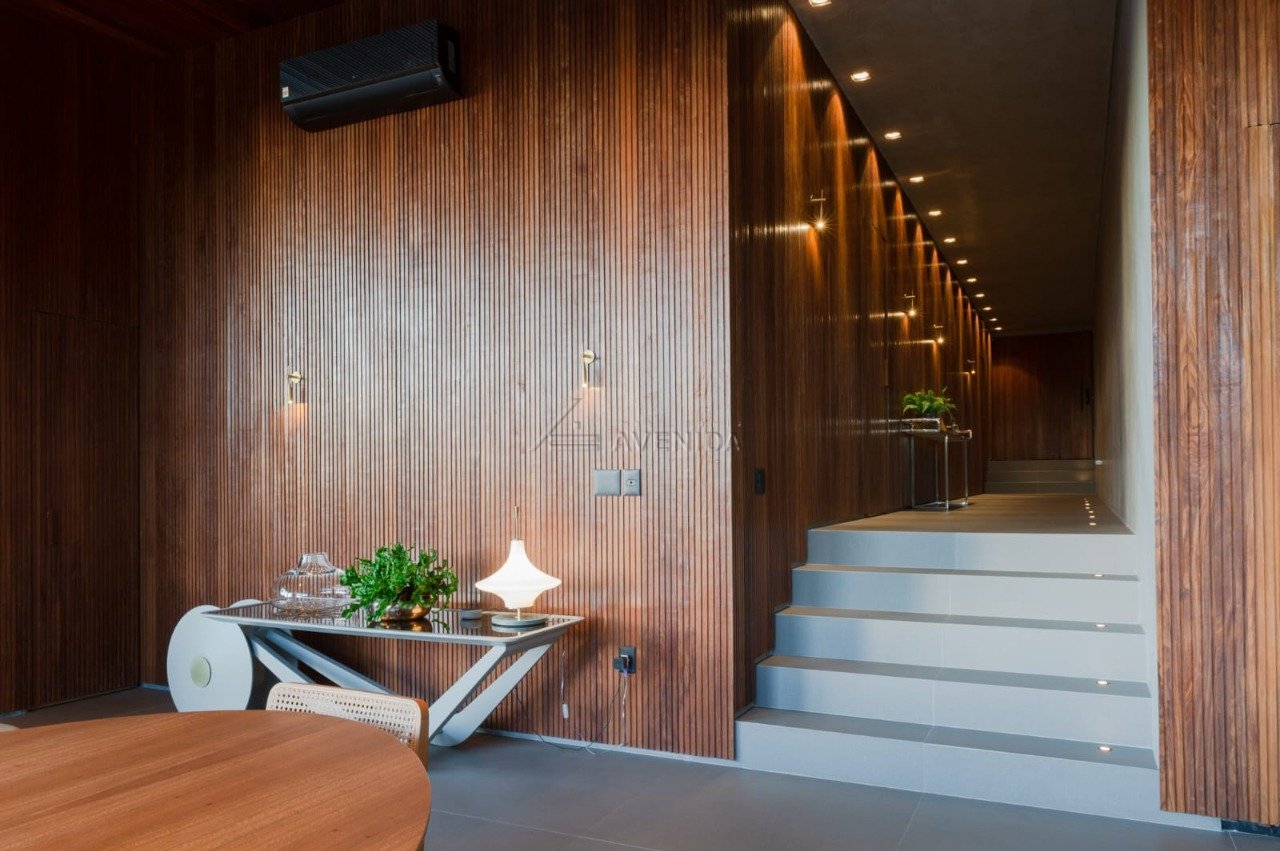 foto do anúncio Casa de Alto Padrão à Venda no Condomínio Royal Forest – Londrina (Ref. 12819)