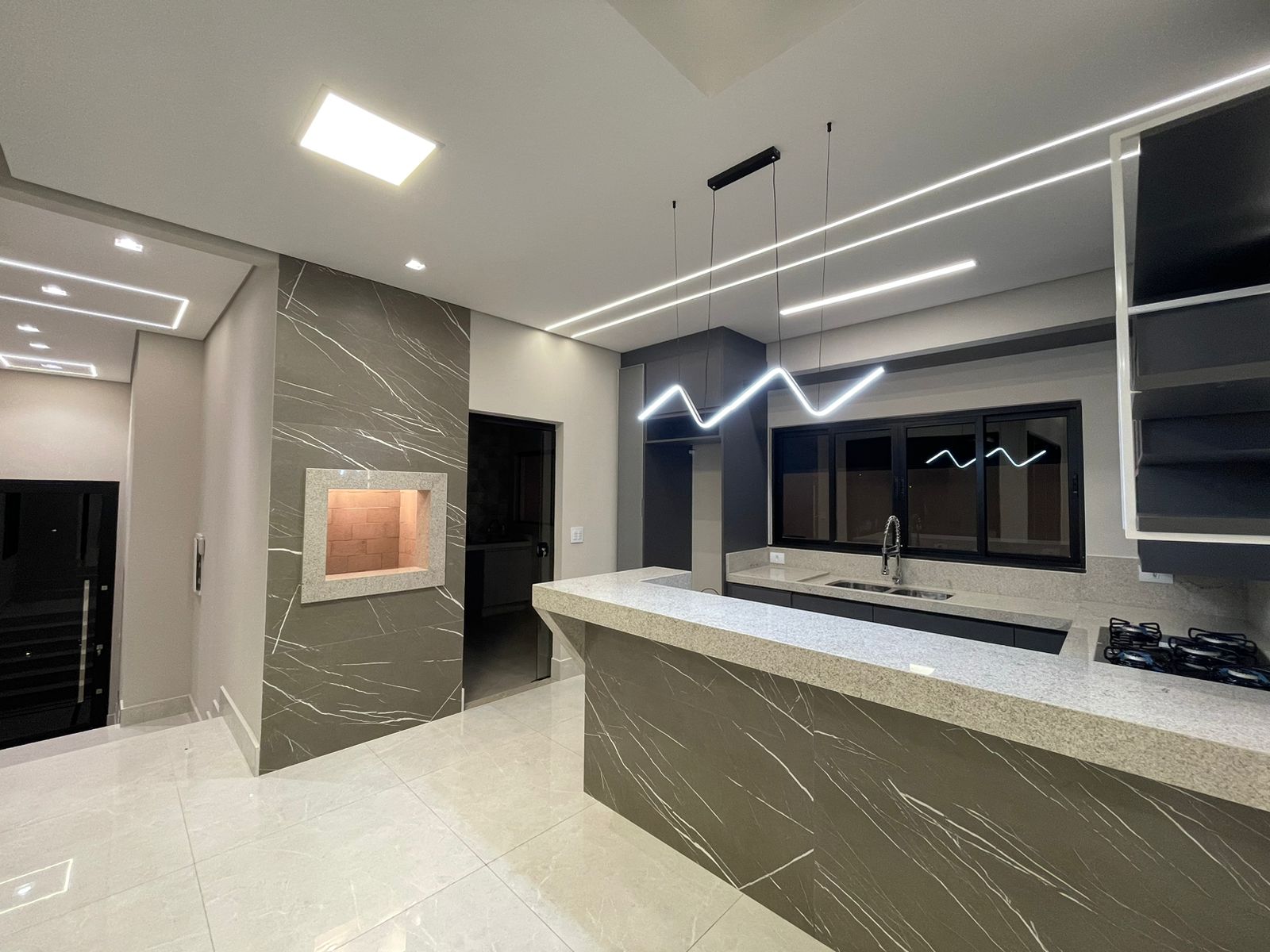 foto do anúncio Campos do Conde Veredas | Casa em condomínio | Jardim Tarobá | à venda | 3 quartos | 4 vagas | Cambé