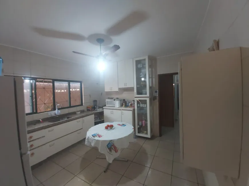 foto do anúncio Casa térrea no Jardim Adriana II 